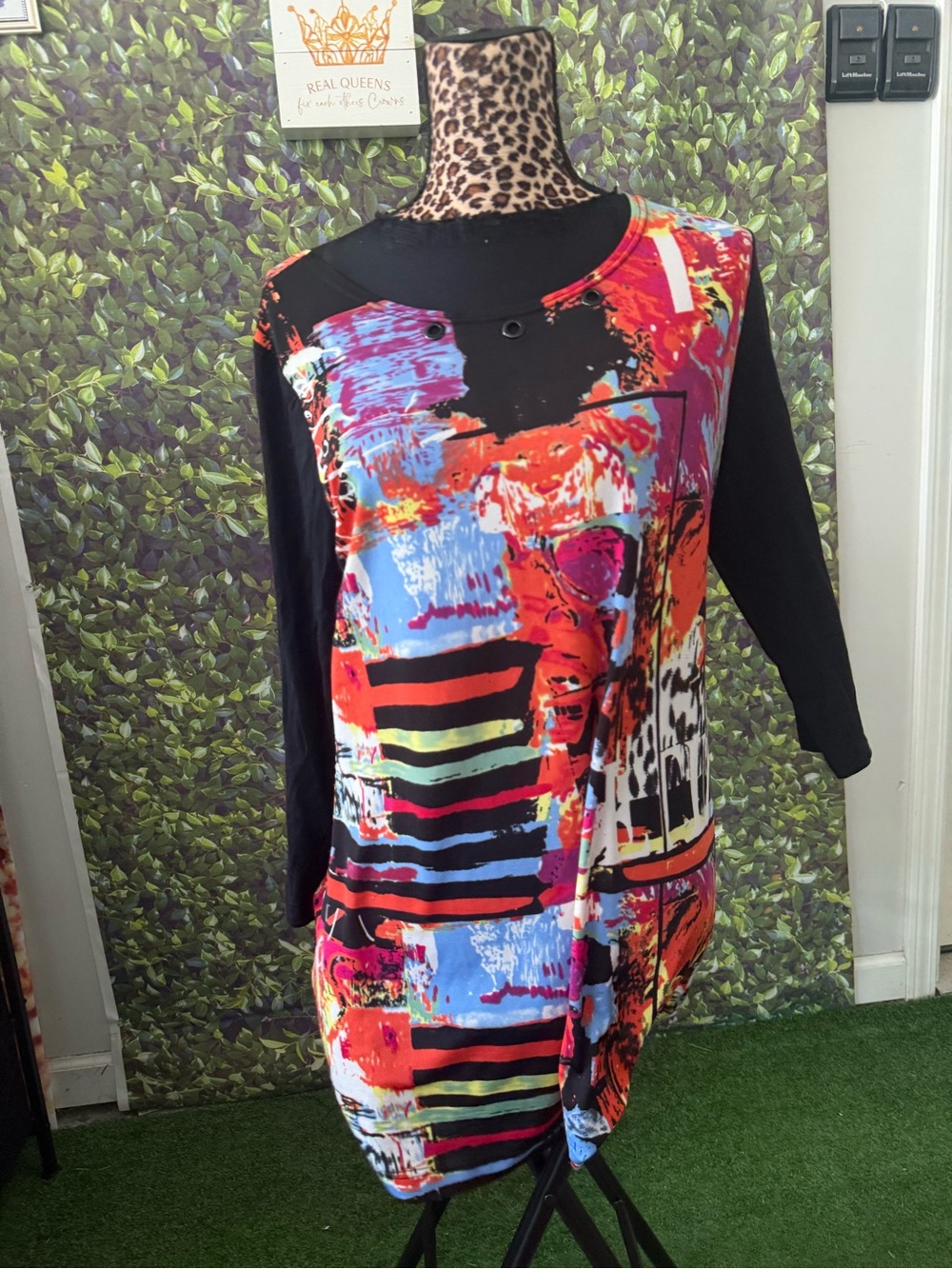 Bold Abstract Print Long Sleeve Dress/ top in Multicolor 100